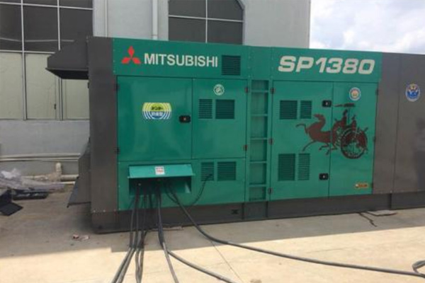 绥阳为什么有些柴油发电机组的输出电压可以调节？