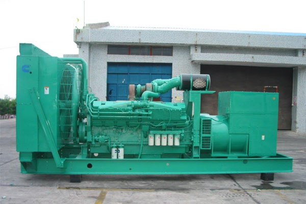 绥阳工厂发电机应急发电时如何更准确地检查发电机状态？